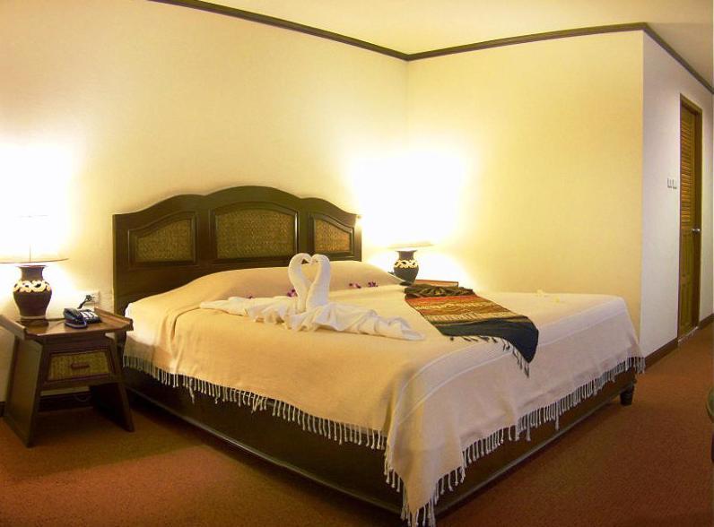 Phuphaya Resort Паттая Номер фото