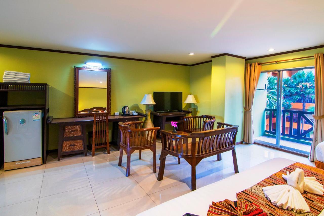 Phuphaya Resort Паттая Екстер'єр фото