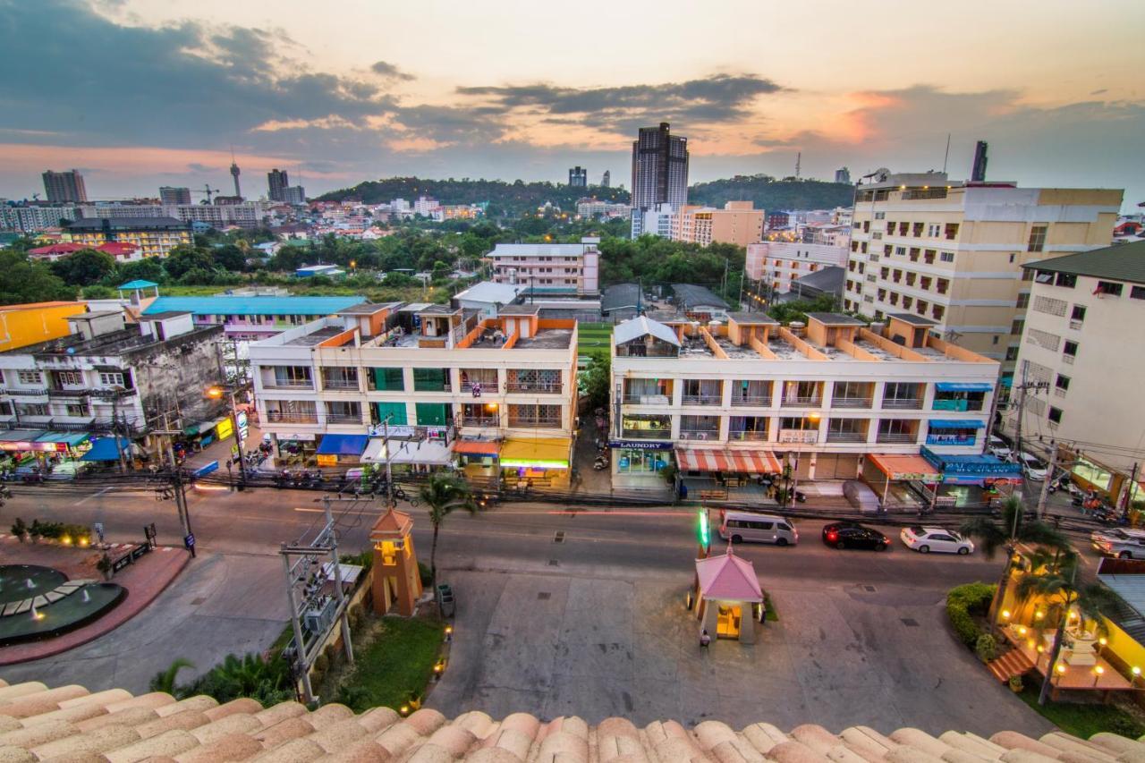 Phuphaya Resort Паттая Екстер'єр фото