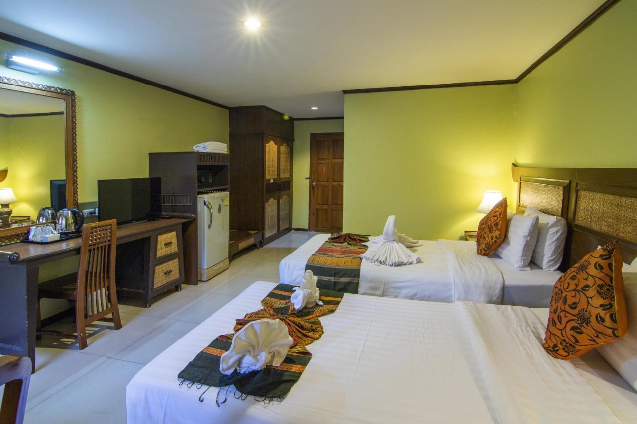Phuphaya Resort Паттая Екстер'єр фото