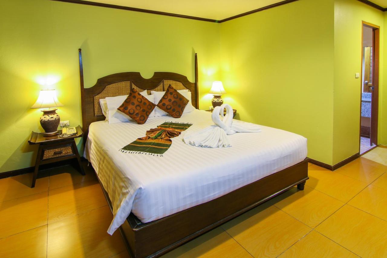 Phuphaya Resort Паттая Екстер'єр фото